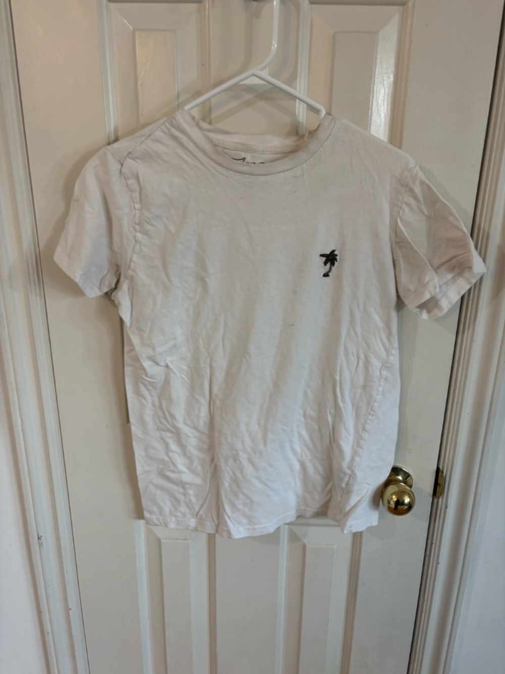 Teen / Boys tshirt with embroider Palm Tree * accepting offers